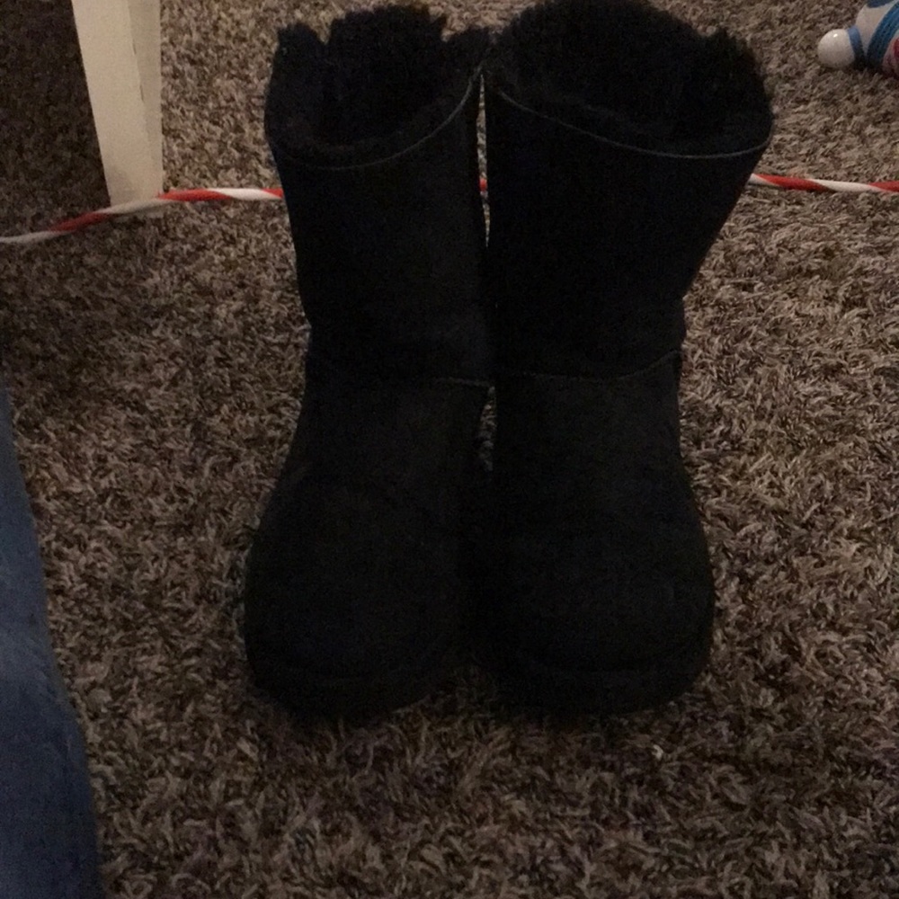 Ugg Bailey bows